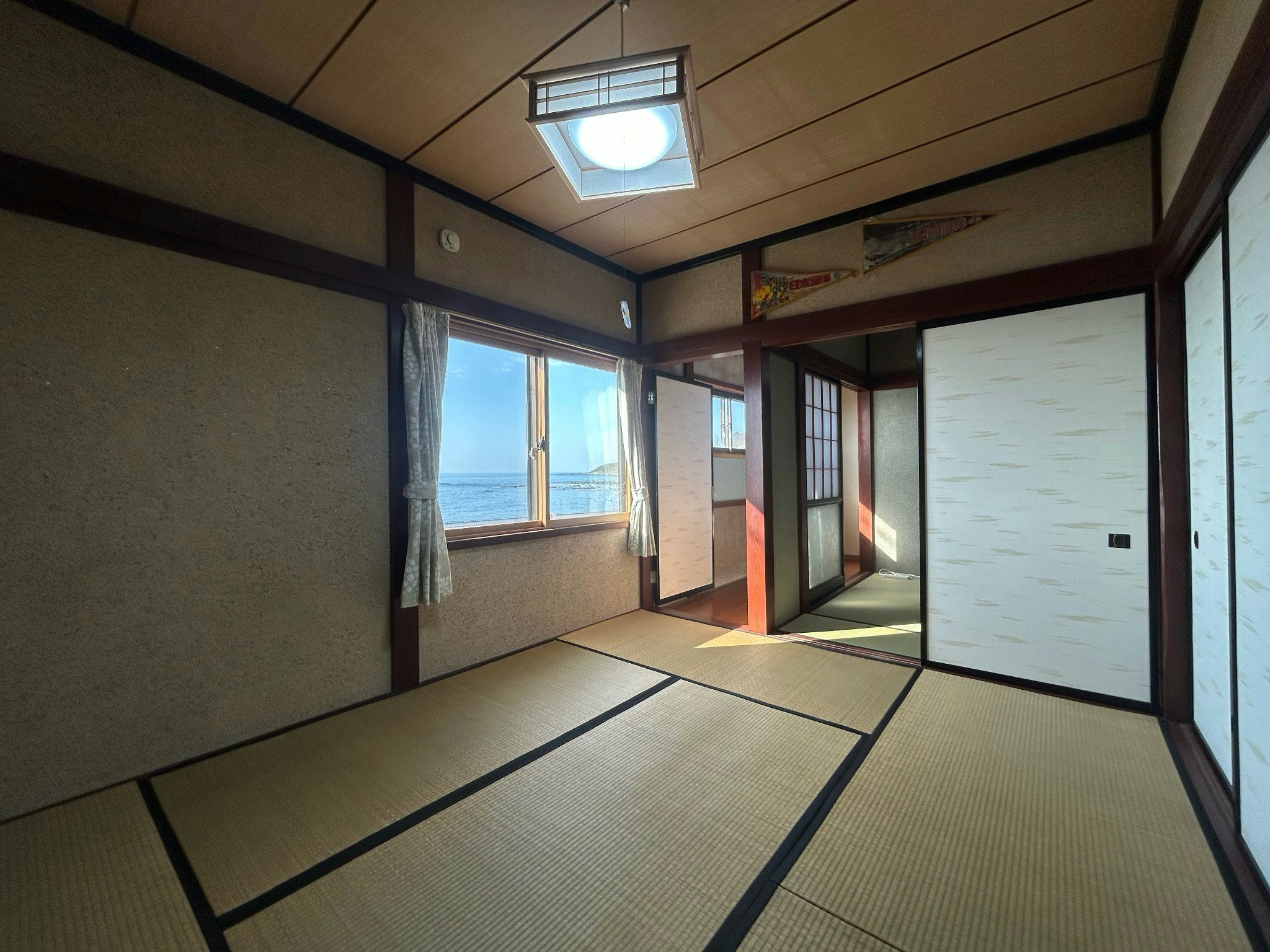 海沿いの2部屋と1階の1部屋 3部屋ご利用プラン  日本海がお庭 12才以下のお子様は無料